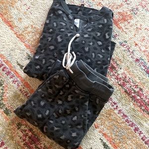 Grey cheetah print sweat set by Alternative Apparel.